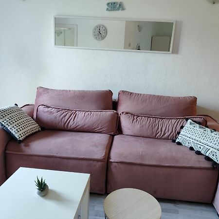 Nemira Beach Apartments 오미스 외부 사진