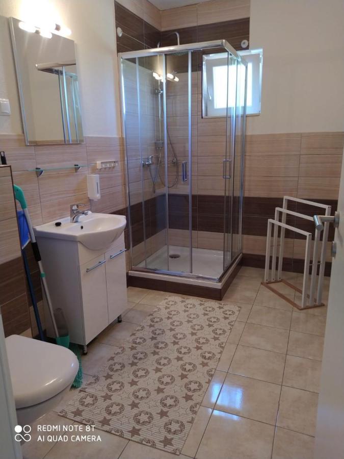 Nemira Beach Apartments 오미스 객실 사진