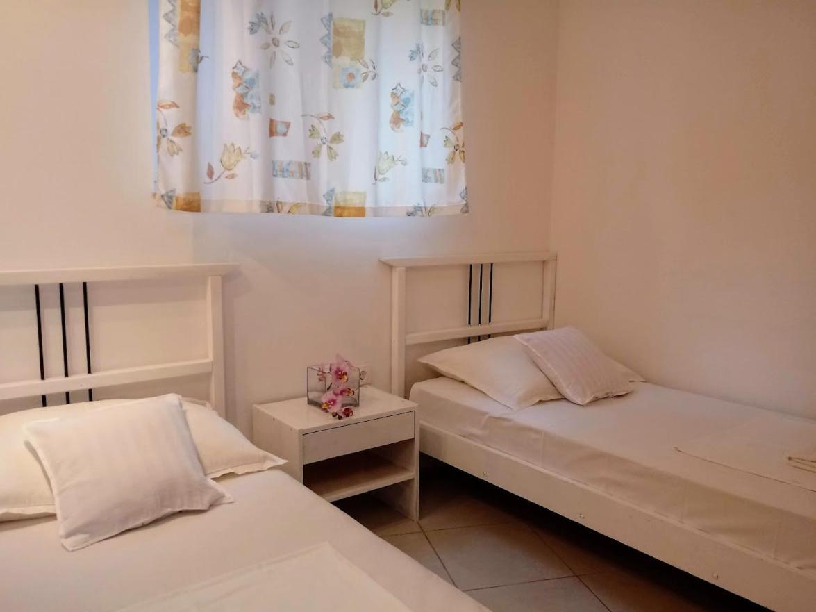 Nemira Beach Apartments 오미스 외부 사진