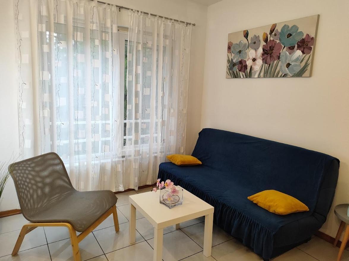 Nemira Beach Apartments 오미스 외부 사진