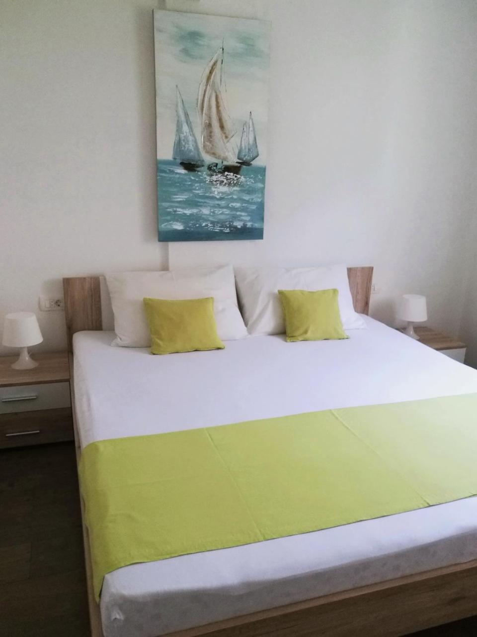 Nemira Beach Apartments 오미스 외부 사진