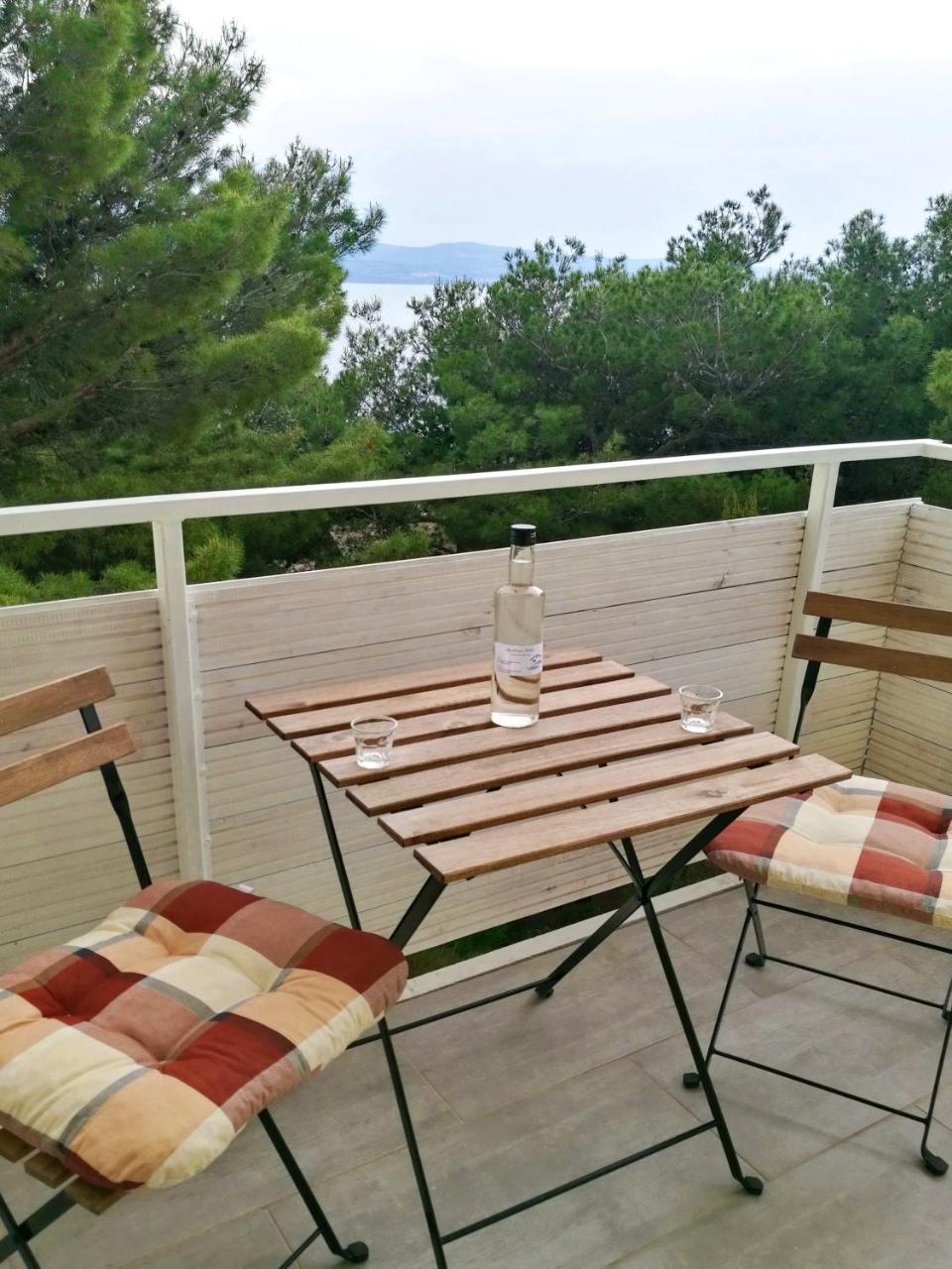 Nemira Beach Apartments 오미스 외부 사진